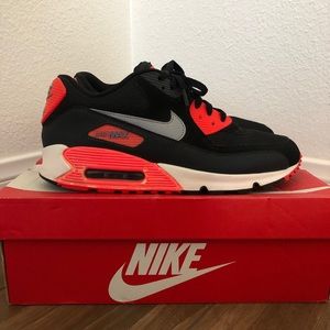 Nike Air Max 90 Essential in Size 10 men’s